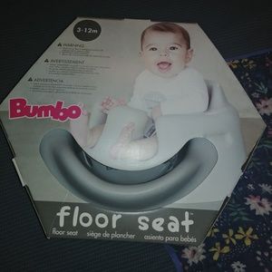 Bumbo floor seat